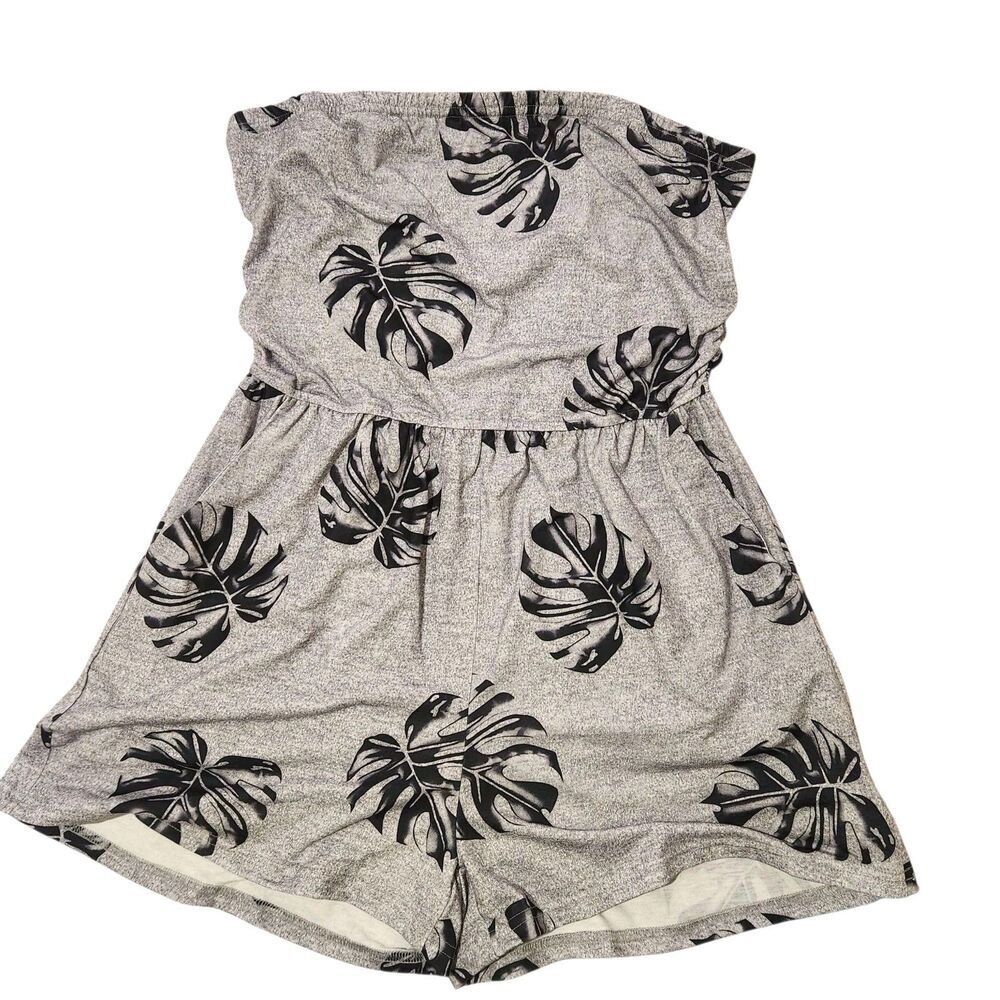 Cupshe Monochrome Leaf Print Romper